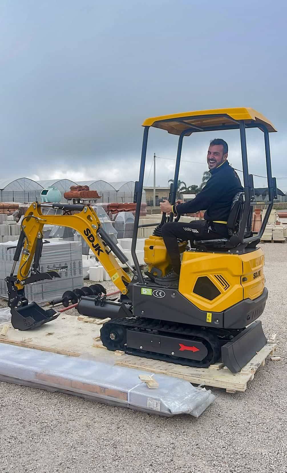 Excavator on a construction site in Italy, delivering outstanding performance and earning widespread acclaim