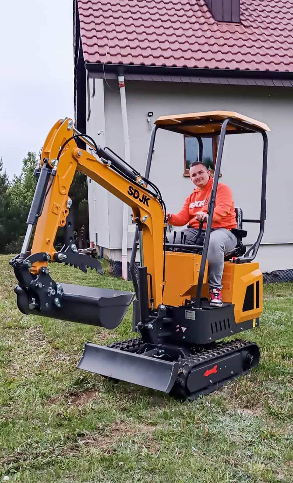 Excavator praised by Slovak customers for consistent, excellent quality